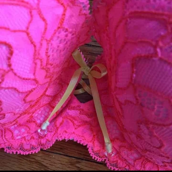 Bra - Picture 2 of 4